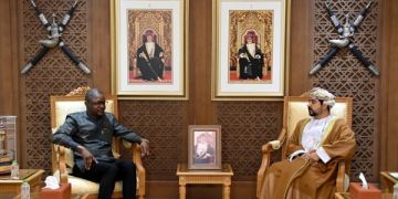 بحث مجالات الشراكة الاقتصادية والاستثمارية بين سلطنة عمان وبوركينا فاسو