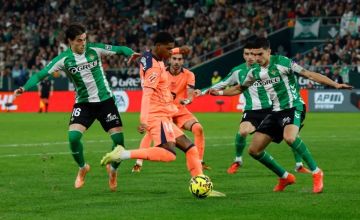 برشلونة يعزز صدارته للدوري الإسباني بتحقيق فوزه السادس تواليا