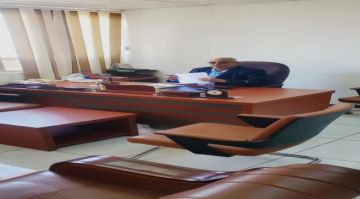 رئيس نقابة جمارك عدن يبارك انتصارات القوات المسلحة الجنوبية ويطالب بإعلان دولة الجنوب العربي رئيس نقابة جمارك عدن يبارك انتصارات القوات المسلحة الجنوبية ويطالب بإعلان دولة الجنوب العربي