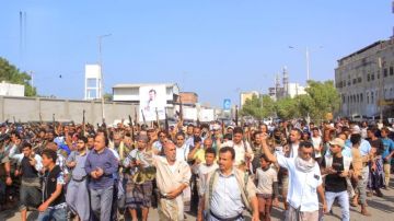 أبناء الحوك بالحديدة يعلنون النفير العام والجهوزية لمواجهة الأعداء