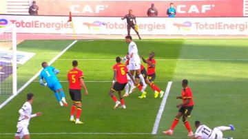 منتخب مصر يتعادل سلبيا مع أنجولا في ختام دور المجموعات بأمم أفريقيا