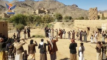 وقفات في محافظة مأرب نصرة للشعب الفلسطيني وتأكيدا على الجهوزية العالية وقفات في محافظة مأرب نصرة للشعب الفلسطيني وتأكيدا على الجهوزية العالية