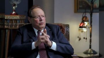 اغتيال الغشمي.. رئيس اليمن الأسبق يكشف تفاصيل الحادثة وأهدافها السياسية اغتيال الغشمي.. رئيس اليمن الأسبق يكشف تفاصيل الحادثة وأهدافها السياسية