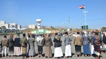 صلح قبلي ينهي قضية قتل بين أسرتين في إب صلح قبلي ينهي قضية قتل بين أسرتين في إب