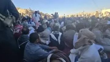 ناشط مقرب من الانتقالي الجنوبي يندد بـ معاملة مهينة لأسرى قبائل حضرموت(صورة)