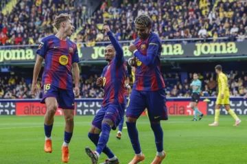 برشلونة يتغلب على فياريال بثنائية رافينيا ويامال