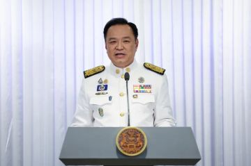 رئيس الوزراء التايلاندي: تايلاند مستعدة لاتخاذ التدابير اللازمة لحفظ الأمن والسيادة رئيس الوزراء التايلاندي: تايلاند مستعدة لاتخاذ التدابير اللازمة لحفظ الأمن والسيادة