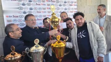 تكريم الفائزين بالمسابقة الثقافية في بطولة الملاكمة