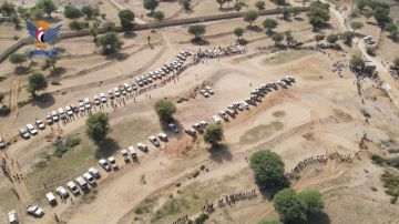 قبائل فرع العدين بإب تحتشد في لقاء قبلي مسلح تأكيدا على الجهوزية والاستنفار قبائل فرع العدين بإب تحتشد في لقاء قبلي مسلح تأكيدا على الجهوزية والاستنفار