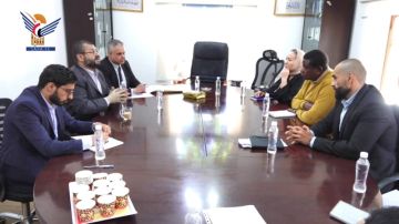 وزير الصحة يلتقي عددا من ممثلي منظمات أطباء بلا حدود في اليمن