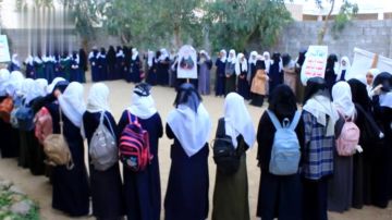 وقفتان احتجاجيتان في الجبين بريمة تنديدا بجريمة الإساءة الأمريكية للقرآن الكريم وقفتان احتجاجيتان في الجبين بريمة تنديدا بجريمة الإساءة الأمريكية للقرآن الكريم