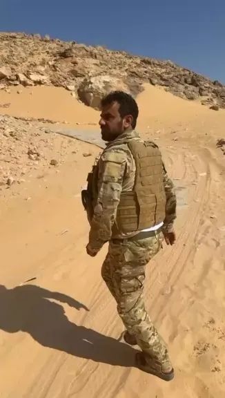 عــــاجل قوات الانتقالي تسيطر على معسكر عارين بين محافظتي مارب وشبوة بالتزامن مع سقوط سيئون فيديو عــــاجل قوات الانتقالي تسيطر على معسكر عارين بين محافظتي مارب وشبوة بالتزامن مع سقوط سيئون فيديو