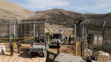 العدو الصهيوني يجدد توغله في القنيطرة السوري العدو الصهيوني يجدد توغله في القنيطرة السوري