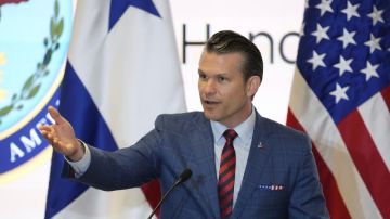 وزير الحرب الأمريكي: نعيد هيكلة الجيش لضمان الاستعداد لأي صراع وزير الحرب الأمريكي: نعيد هيكلة الجيش لضمان الاستعداد لأي صراع