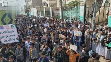 وقفات طلابية في حجة تنديدا بالإساءة الأمريكية للقرآن الكريم