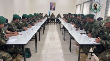 العميد الربيعي يترأس اجتماعا بقيادات حزام العاصمة عدن ويشدد على رفع الجاهزية واستدعاء كافة القوة العميد الربيعي يترأس اجتماعا بقيادات حزام العاصمة عدن ويشدد على رفع الجاهزية واستدعاء كافة القوة