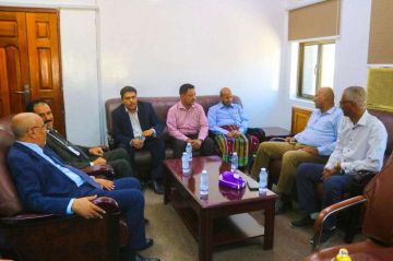 رئيس الجمعية الوطنية يزور فرع البنك المركزي في سيئون رئيس الجمعية الوطنية يزور فرع البنك المركزي في سيئون