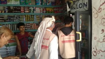 مكتب الصناعة والتجارة بخورمكسر ينفذ نزولا ميدانيا رقابيا في أسواق المديرية مكتب الصناعة والتجارة بخورمكسر ينفذ نزولا ميدانيا رقابيا في أسواق المديرية