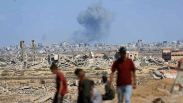 إصابة 6 نازحين بنيران مسيرة إسرائيلية بحي الشجاعية إصابة 6 نازحين بنيران مسيرة إسرائيلية بحي الشجاعية