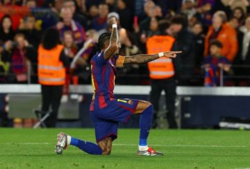 رافينيا يقود برشلونة للفوز على أوساسونا بالدوري الإسباني رافينيا يقود برشلونة للفوز على أوساسونا بالدوري الإسباني