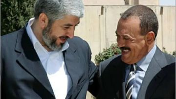 لماذا سرب الحوثيون مكالمة هاتفية بين الرئيس الراحل علي عبدالله صالح والقيادي في حماس خالد مشعل ؟ لماذا سرب الحوثيون مكالمة هاتفية بين الرئيس الراحل علي عبدالله صالح والقيادي في حماس خالد مشعل ؟