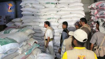 مكتب الاقتصاد بالحديدة يدشن حملة رقابة على الأسواق والمخابز بمديرية بيت الفقيه مكتب الاقتصاد بالحديدة يدشن حملة رقابة على الأسواق والمخابز بمديرية بيت الفقيه