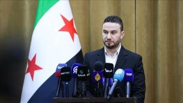 الداخلية السورية تحرج التحالف الدولي وتكشف تفاصيل هجوم تدمر الذي أسفر عن مقتل جنود أمريكيين الداخلية السورية تحرج التحالف الدولي وتكشف تفاصيل هجوم تدمر الذي أسفر عن مقتل جنود أمريكيين