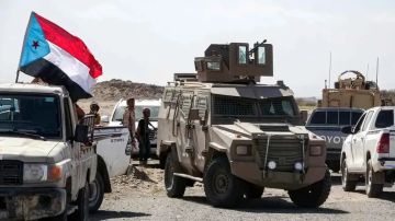 الانتقالي يحسم أمره بشأن رحيل مليشياته من حضرموت.. عقب تفاهمات مع السعودية والإمارات الانتقالي يحسم أمره بشأن رحيل مليشياته من حضرموت.. عقب تفاهمات مع السعودية والإمارات