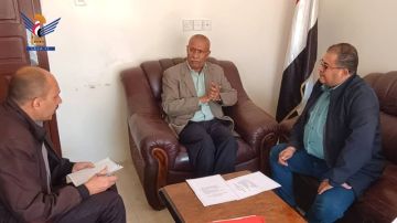 رئيس هيئة حقوق الإنسان يناقش مع رئيس مؤسسة ميسرة تنفيذ أنشطة توعوية قانونية رئيس هيئة حقوق الإنسان يناقش مع رئيس مؤسسة ميسرة تنفيذ أنشطة توعوية قانونية