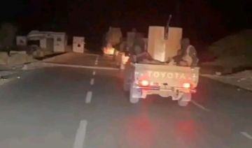 بالتزامن مع تكثيف الغارات والاستطلاع الجوي.. الإمارات تبدأ اختراق مأرب برجال السعودية بالتزامن مع تكثيف الغارات والاستطلاع الجوي.. الإمارات تبدأ اختراق مأرب برجال السعودية