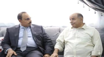 بعد عزله من الانتقالي.. استقالة محافظ حضرموت المعين سعوديا بعد عزله من الانتقالي.. استقالة محافظ حضرموت المعين سعوديا