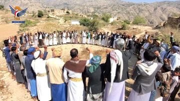 مئات الوقفات بصعدة تؤكد استمرار التعبئة استعدادا لجولة الصراع المقبلة مع العدو