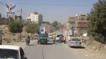 تشييع جثمان الشهيد أحمد المغربي في بني حشيش بمحافظة صنعاء تشييع جثمان الشهيد أحمد المغربي في بني حشيش بمحافظة صنعاء