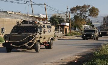 العدو الصهيوني يقتحم بلدات وقرى ومدن في الضفة الغربية المحتلة العدو الصهيوني يقتحم بلدات وقرى ومدن في الضفة الغربية المحتلة