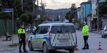 تركيا: مقتل ثلاثة من الشرطة و6 من داعش شمال غربي البلاد