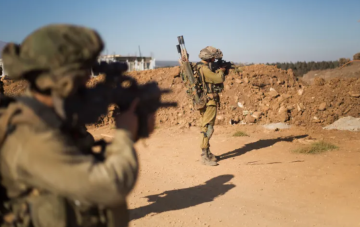 قصف يستهدف محيط مطار المزة في دمشق وتوغلات للاحتلال في القنيطرة