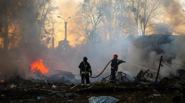 هجمات متبادلة بين روسيا وأوكرانيا مع استمرار محادثات السلام هجمات متبادلة بين روسيا وأوكرانيا مع استمرار محادثات السلام