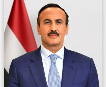 نجل صالح يدعو لوقف خطوات الانتقالي الأحادية وتوحيد الجهود الوطنية نجل صالح يدعو لوقف خطوات الانتقالي الأحادية وتوحيد الجهود الوطنية