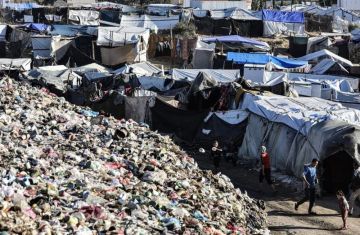 الأمم المتحدة تحذر من تفاقم مشكلة النفايات في غزة الأمم المتحدة تحذر من تفاقم مشكلة النفايات في غزة
