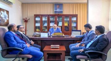 الرئيس الزبيدي يتفقد سير العمل بوزارة الإعلام والثقافة والسياحة الرئيس الزبيدي يتفقد سير العمل بوزارة الإعلام والثقافة والسياحة