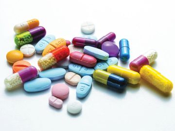 مخاطر تناول المضادات الحيوية لعلاج نزلات البرد مخاطر تناول المضادات الحيوية لعلاج نزلات البرد