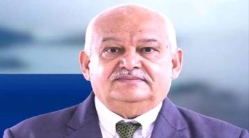 وزير الخدمة المدنية يعزي في وفاة والدة نائب مدير عام الموارد البشرية