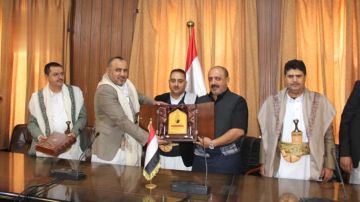 نائب وزير الشؤون الاجتماعية يكرم وكيلي الوزارة السابقين الرزامي والقطابري