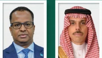 هاتفيا.. وزير الخارجية السعودي يتلقى اتصالا من نظيره الصومالي هاتفيا.. وزير الخارجية السعودي يتلقى اتصالا من نظيره الصومالي