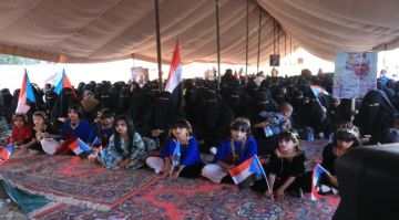 فعالية نسوية حاشدة في ساحة الاعتصام بالمهرة للمطالبة بإعلان دولة الجنوب العربي فعالية نسوية حاشدة في ساحة الاعتصام بالمهرة للمطالبة بإعلان دولة الجنوب العربي