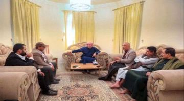 الكثيري يبحث سبل تطوير حركة الطيران في مطار سيئون الكثيري يبحث سبل تطوير حركة الطيران في مطار سيئون