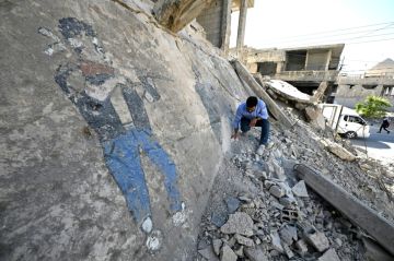 في داريا قرب دمشق سوريون يعيدون بناء حياتهم وأحيائهم المدمرة