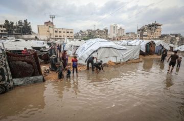 العواصف تكشف هشاشة الملاجئ.. نازحو غزة بين خيام ممزقة وغياب البدائل