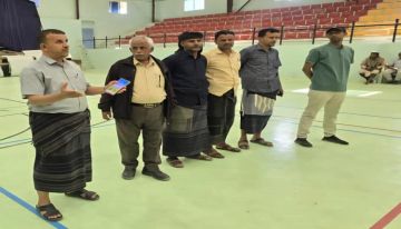 مدير عام مكتب الشباب والرياضة بن سنان يطلع على استعدادات منتخب شبوة للكرة الطائرة