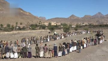 وقفة قبلية مسلحة لقبائل جحانة إعلانا للجهوزية لمواجهة أي تصعيد